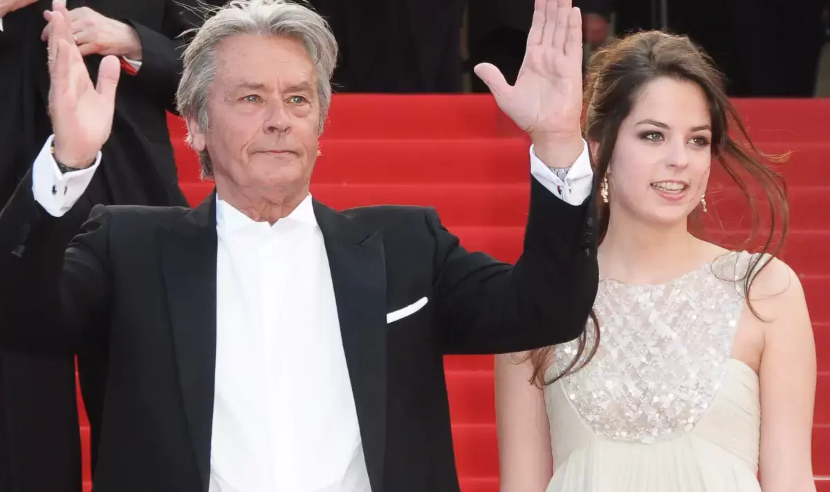 Bacısını şikayət etdi