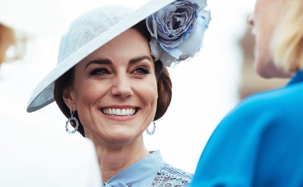 Xəstəxanadan evə buraxıldı