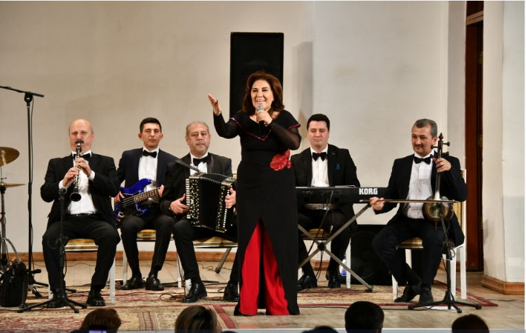 Filarmoniyada Xalq artistinin əsərləri səsləndirilib