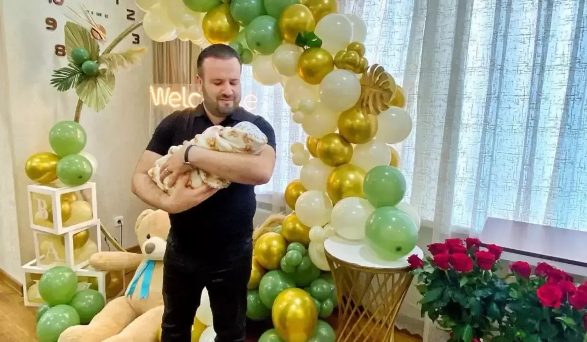 İkinci dəfə ata oldu