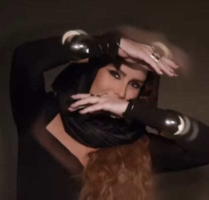 İllər sonra eyni obrazda