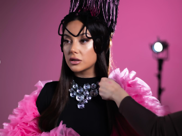 Ayan fərqli obrazda