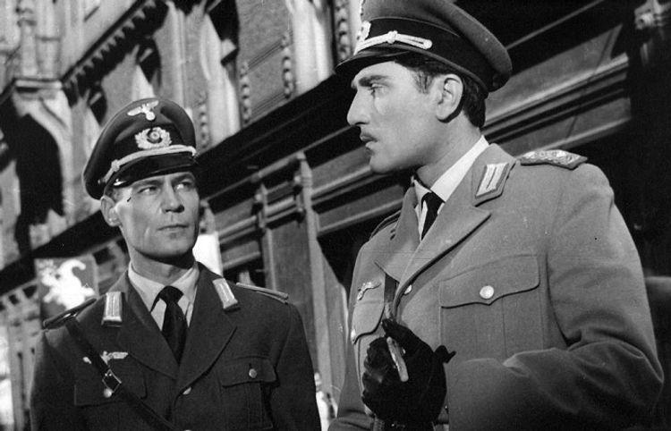 Anadan olmasından 97 il ötür.