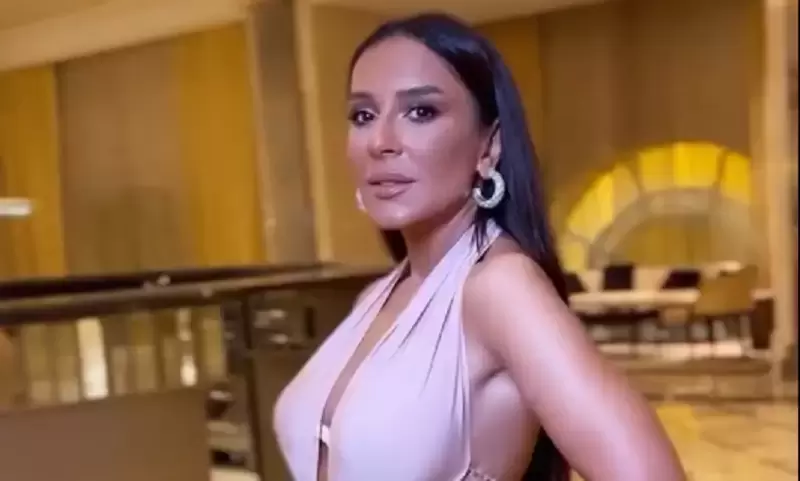 Ağayevanın diqqət çəkən tərzi