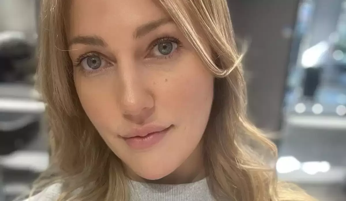 Aktrisa fərqli tərzdə