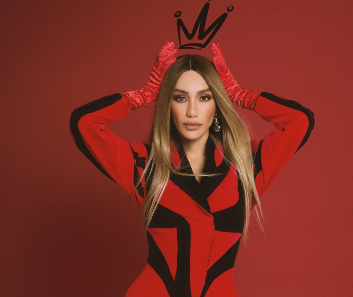 Röya Ayxandan bayram təbriki