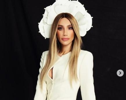 "Gəl mənim gülüm..."