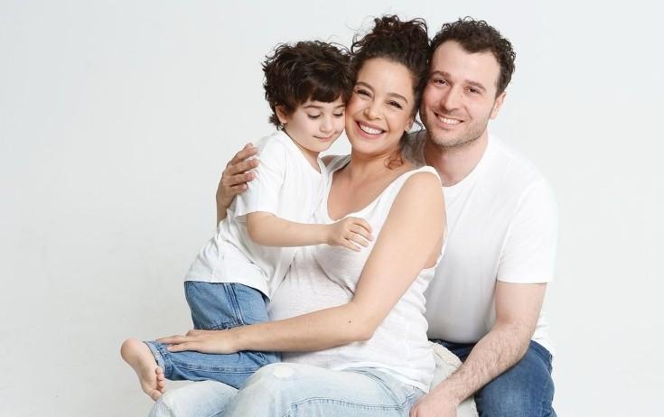 Model-aktrisanın qızı doğulub - FOTO