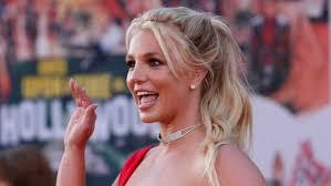 Pop ulduz cərimələnib