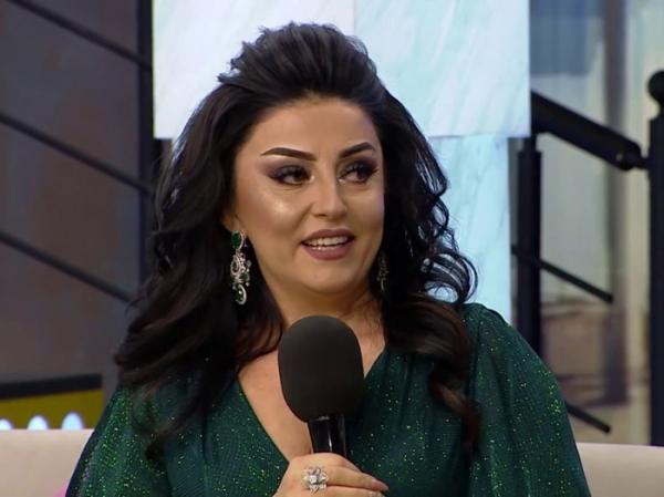 Afət plastik əməliyyat etdirməyib