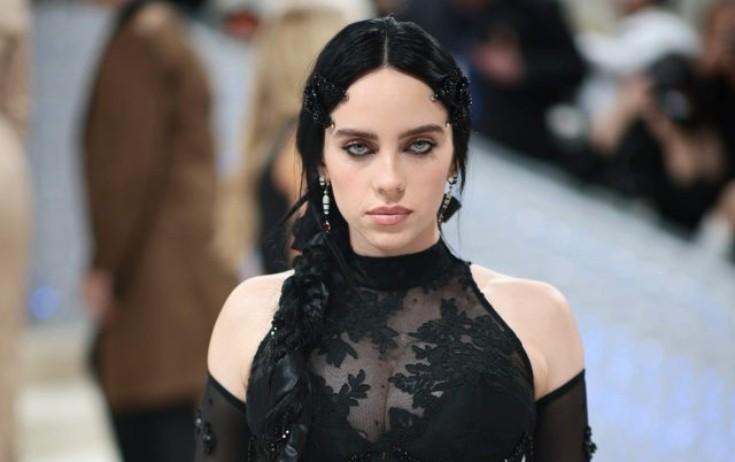 Müğənni qorxusundan danışıb