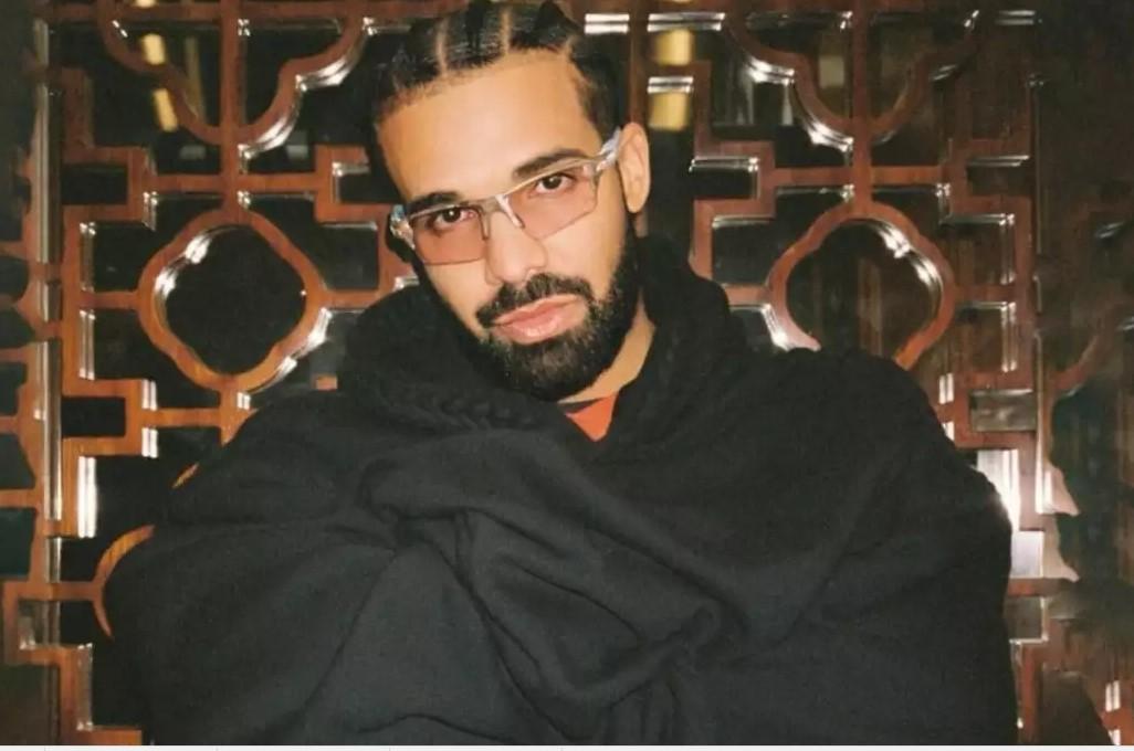 Reperin evinə silahlı hücum olub