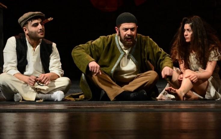 “Dəli yığıncağı” nümayiş olunacaq