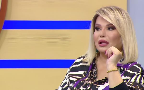 Nazənin müğənniləri sərt tənqid edib