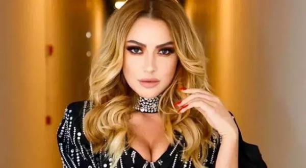 Alt paltarında marş oxuyub - VİDEO