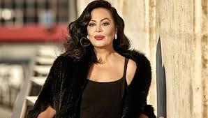 Türkan Şoray evində müəalicə alır