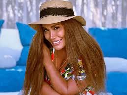 "Həsrətinin yollarındayam"