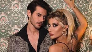 Müğənni sevgilisindən ayrıldı