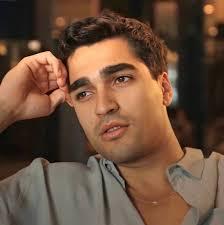 Aktyora mahnı həsr olunub