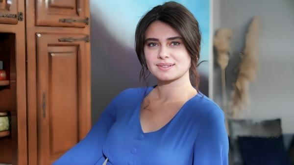 Aktrisanın anası ilə FOTOSU