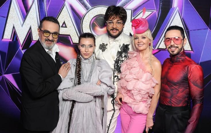 Xalq artisti Rusiyada münsif oldu - FOTO