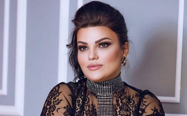 Müğənninin geyimi başına bəla olub