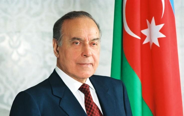 Heydər Əliyevin anadan olmasının 101-ci ildönümüdür