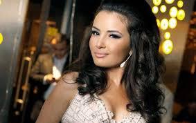 Ayseli 15 illik fanatı tapıb