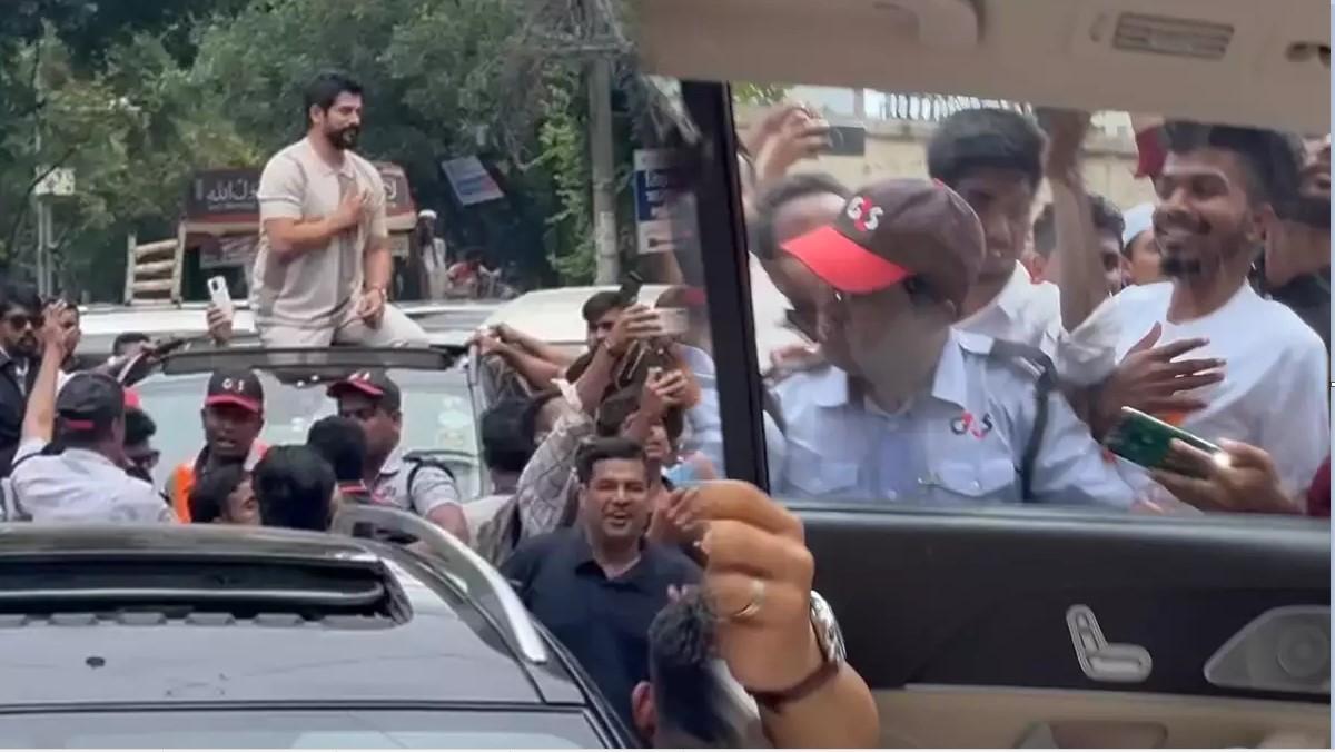 Burak Özçivit Banqladeşdə - FOTO-VİDEO