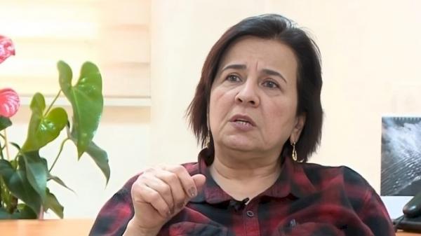 Əməkdar artist açıq-saçıq geyimlərdən gileylənib