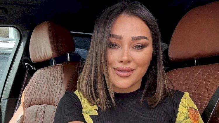 Xatirə özünü tənqid edib