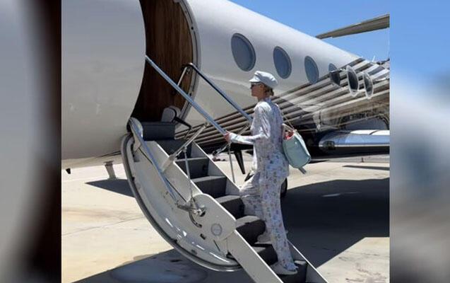 Modelin yeni təyyarəsi - VİDEO