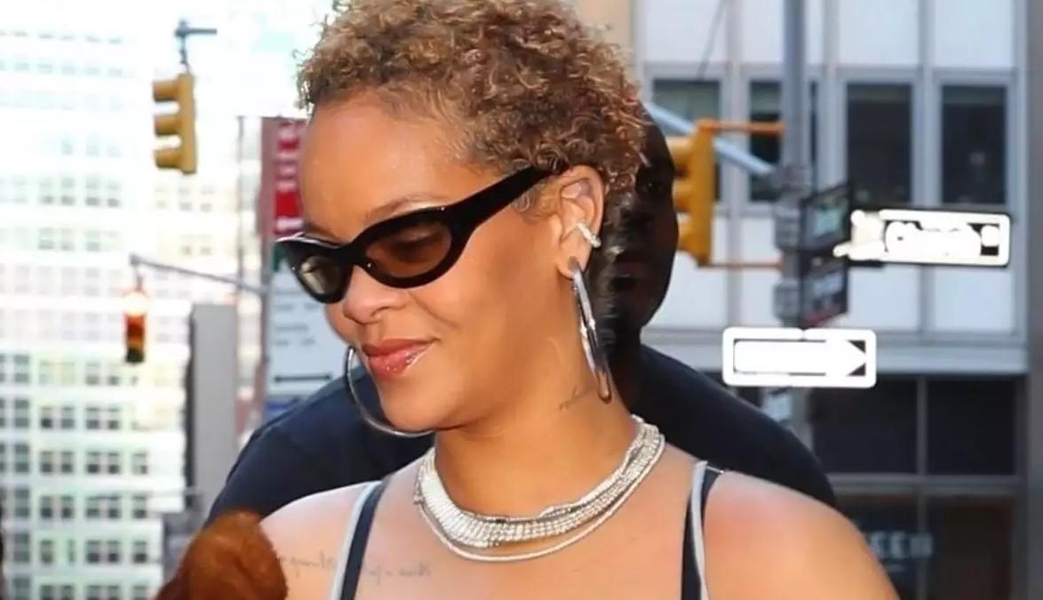 Rihanna tərzi ilə seçilib - FOTO