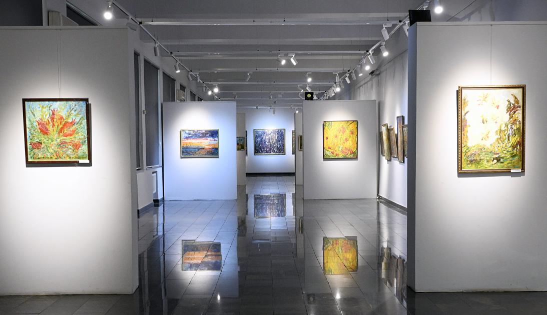 “Çiçəklənən Şuşa” adlı fərdi sərgi açılıb