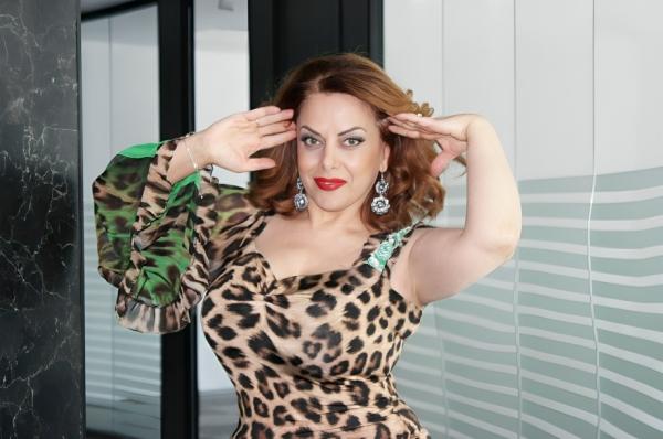 Əməkdar artist ağ-qara rənglərdə - FOTO