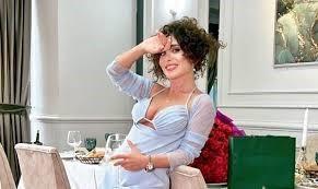 "Aktrisa bütün səhnələrə çəkilməlidir.."