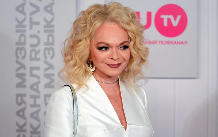 Fırıldaqçılar Larisanın başına oyun açıb