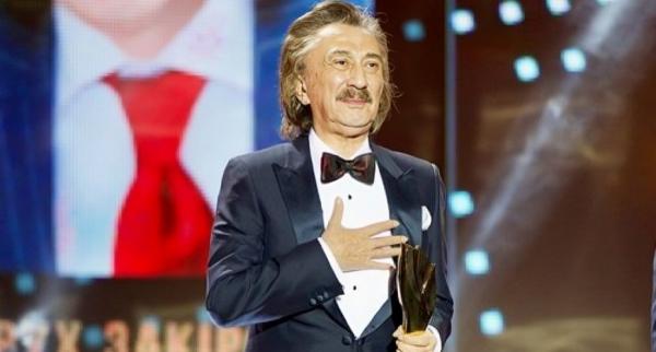 Prezident ona "Xalq artisti" fəxri adını verdi - FOTO