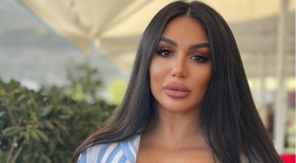 Lətifə bağ evində dincəlir - VİDEO