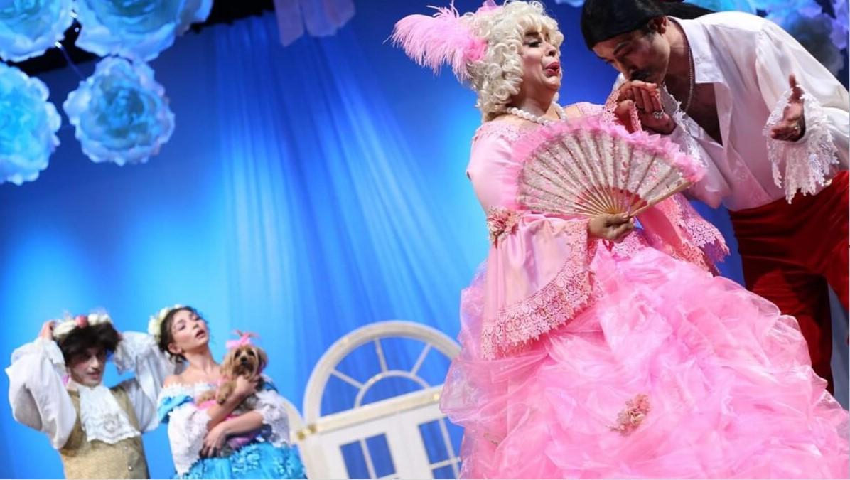 “Fiqaronun toyu”nun premyerası olub - FOTO