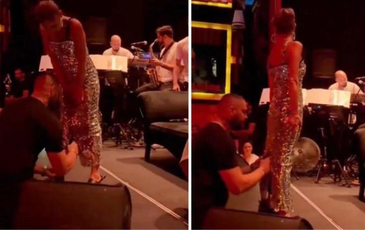 Qayçı ilə səhnədə paltarını kəsdi - FOTO