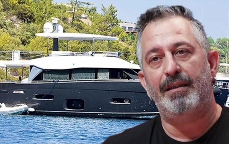 Cem yılmaz  yaxtasını satıb