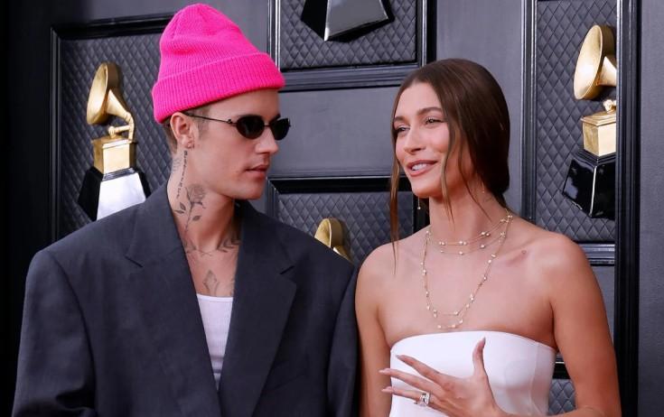 Castin  və xanımı dayə axtarırlar