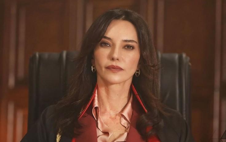 Handenin üzündəki izlər diqqət çəkib - FOTO