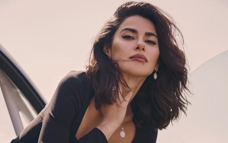 Nəsrin iş adamı ilə eşq yaşayır