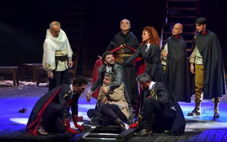 "İblis və..." Sankt-Peterburqda - FOTO