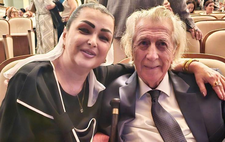 Xalq artistləri tamaşada - FOTO