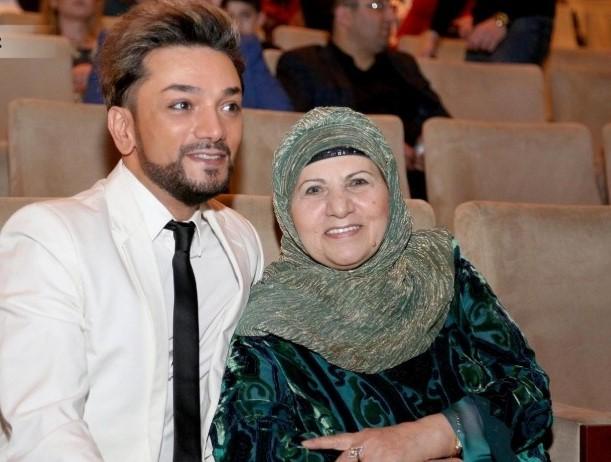 Faiqin ilk səhnə geyimlərini anası tikib