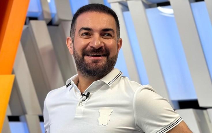 Rəşad Astanada "Qarabağ" oxuyub