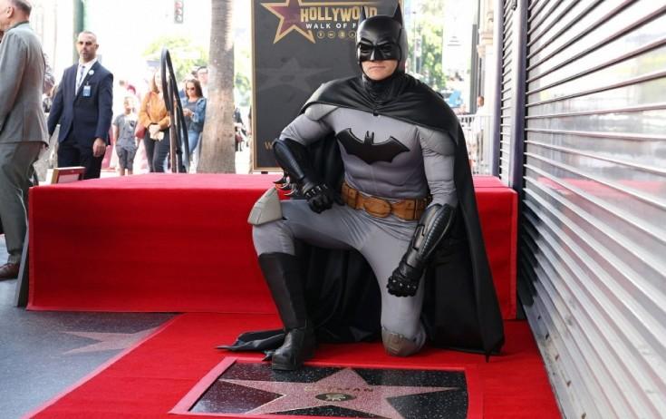 “Şöhrət Xiyabanı”nda ulduz alıb